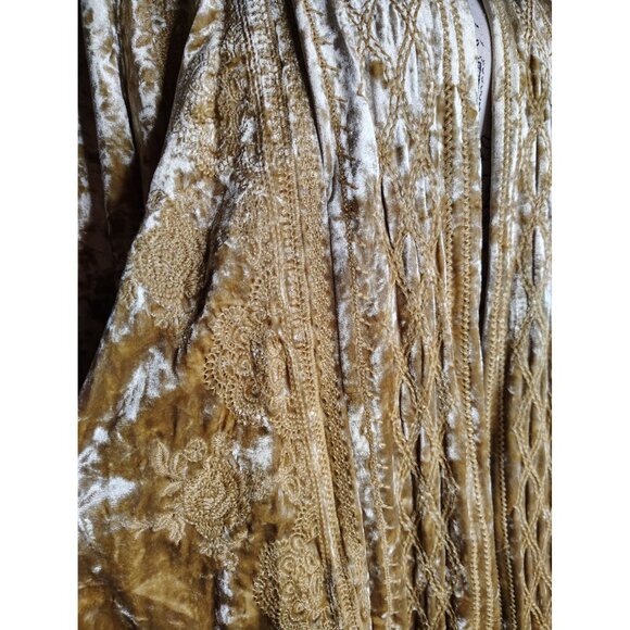 How Very Loved Large Crushed Velvet Cardigan, Gold Tone, Embroidered Lagenlook - Picture 2 of 5
